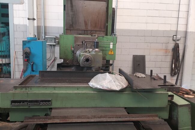 Wiederverkauf Fräsmachinen Universal MANDELLI POSITIV 2000 gebraucht