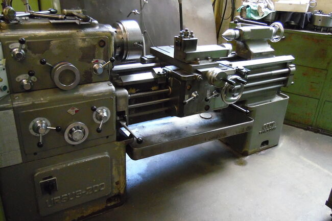 Wiederverkauf Drehbänken Center CMT URSUS 200 gebraucht