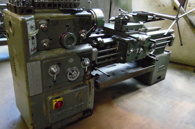 Wiederverkauf Drehbänken Center CMT URSUS 200 gebraucht