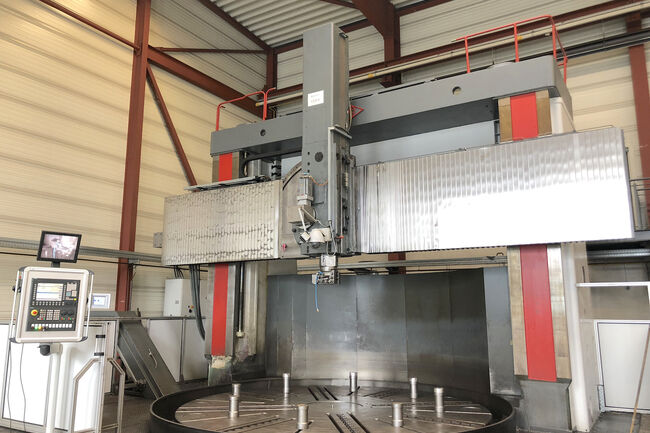 Wiederverkauf Drehbänken Vertical STANKO 1550 CNC gebraucht