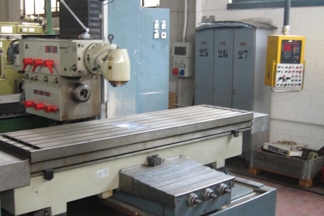 Wiederverkauf Fräsmachinen Bett-Typ FIL FA 200 gebraucht