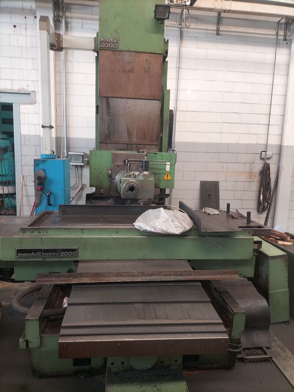 Wiederverkauf Fräsmachinen Universal MANDELLI POSITIV 2000 gebraucht