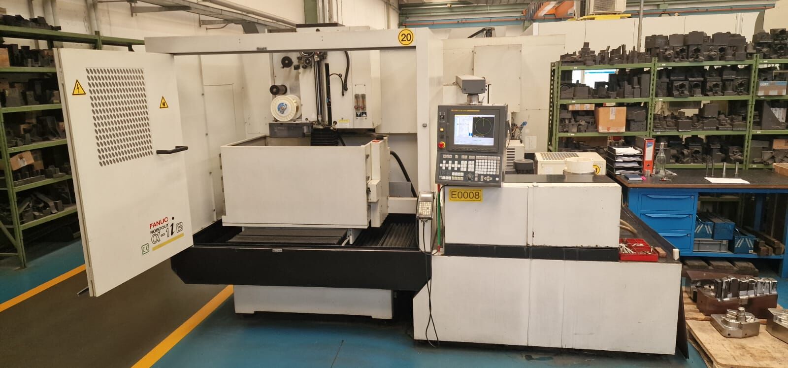 Wiederverkauf Funkenerosion Drahtschnitt FANUC Robocut Alpha1ic gebraucht