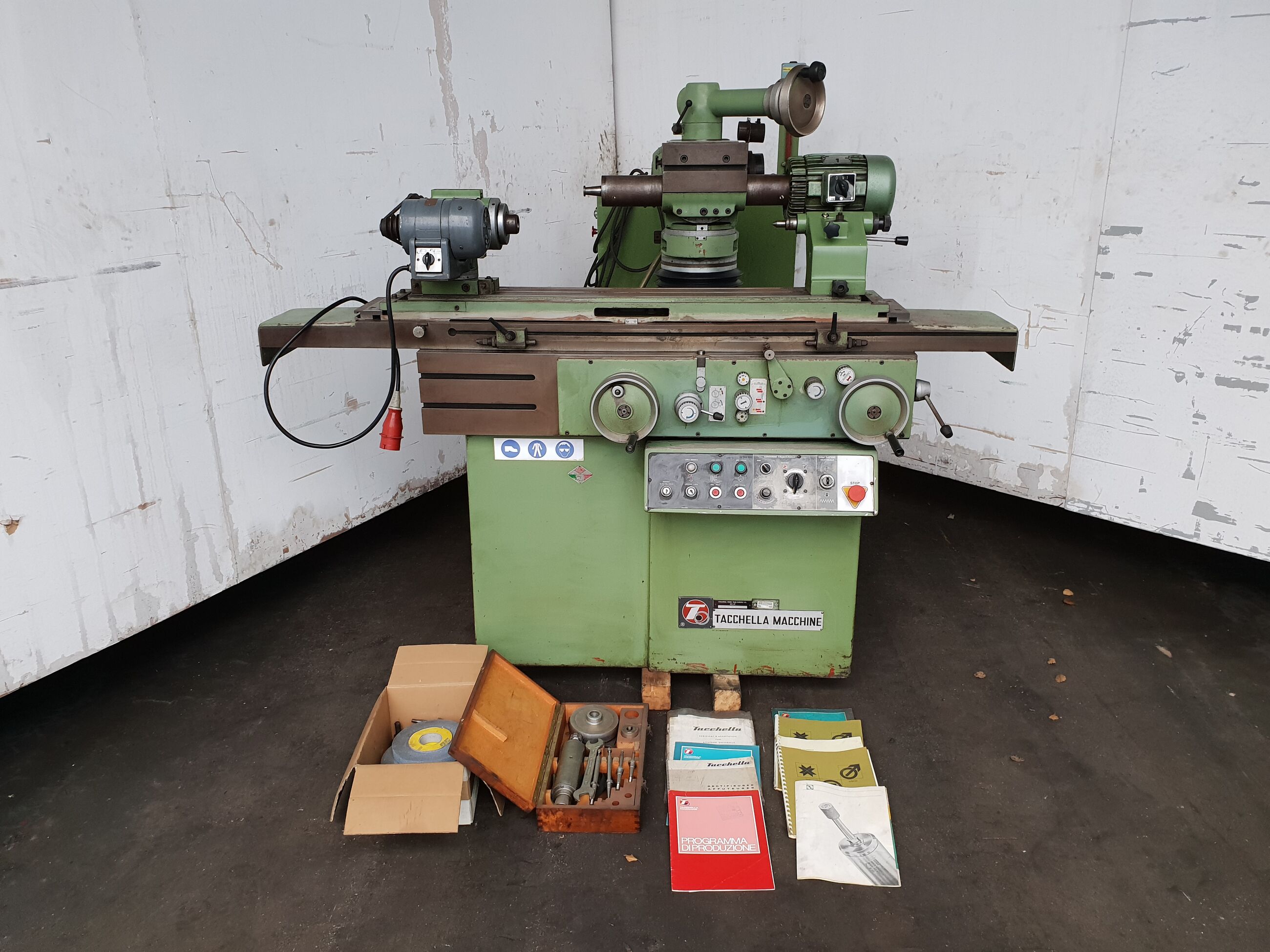 Wiederverkauf Schärfmaschinen Hydraulic TACCHELLA 6 AP gebraucht