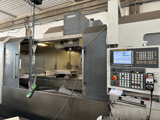 Wiederverkauf Bearbeitungszentren Vertikal AKIRA SEIKI V10 XP Performa gebraucht