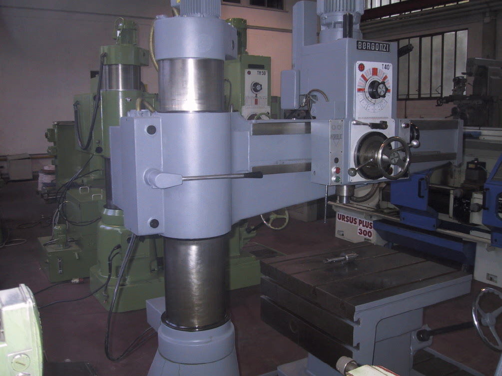 Wiederverkauf Bohrmaschinen BERGONZI TM 40/1000 usato