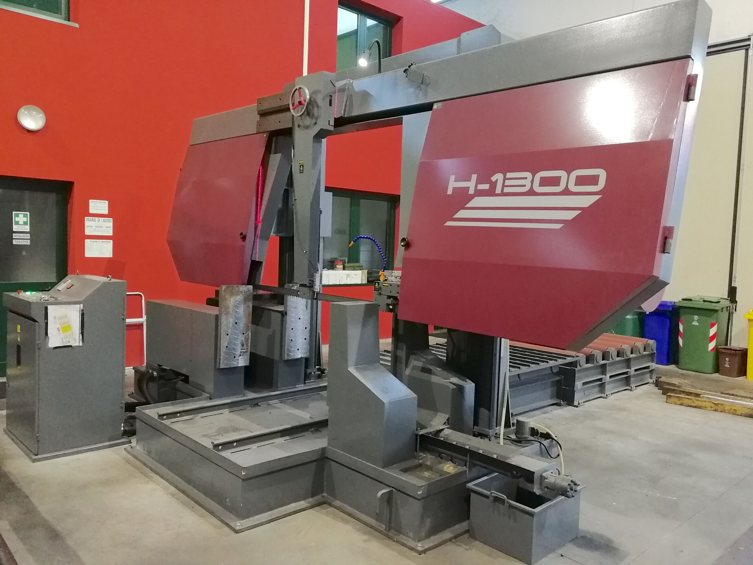Wiederverkauf Sägemaschinen Band SH H1300 gebraucht
