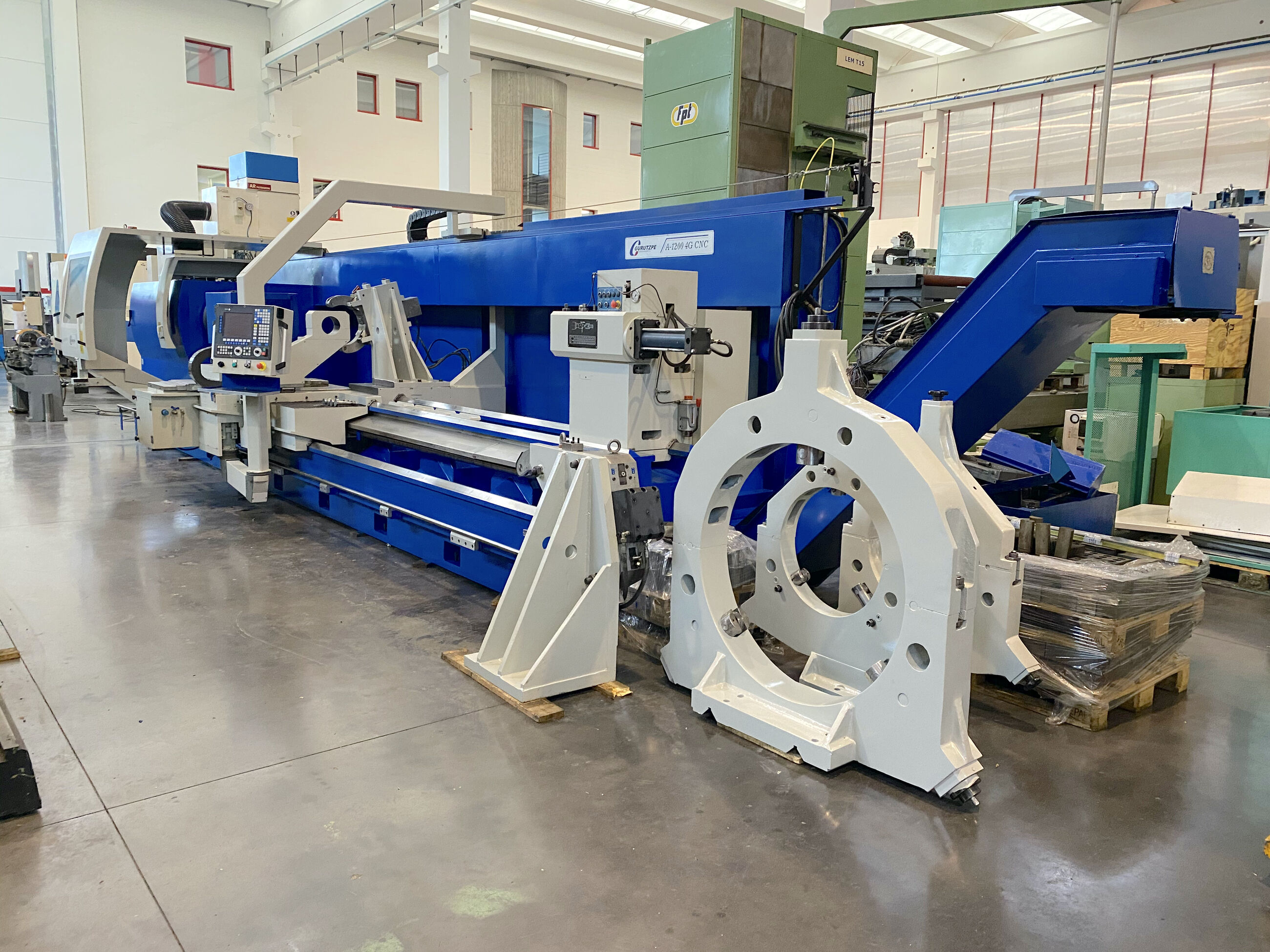 Wiederverkauf Drehbänken CNC GURUTZPE A1200 4G CNC gebraucht